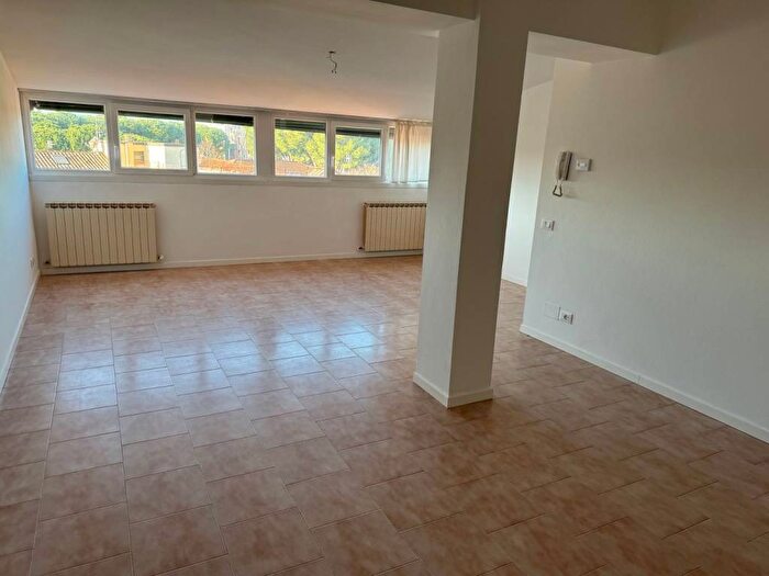 Casa quadrilocale in affitto in Corso Fratelli Cervi, Paese, Riccione