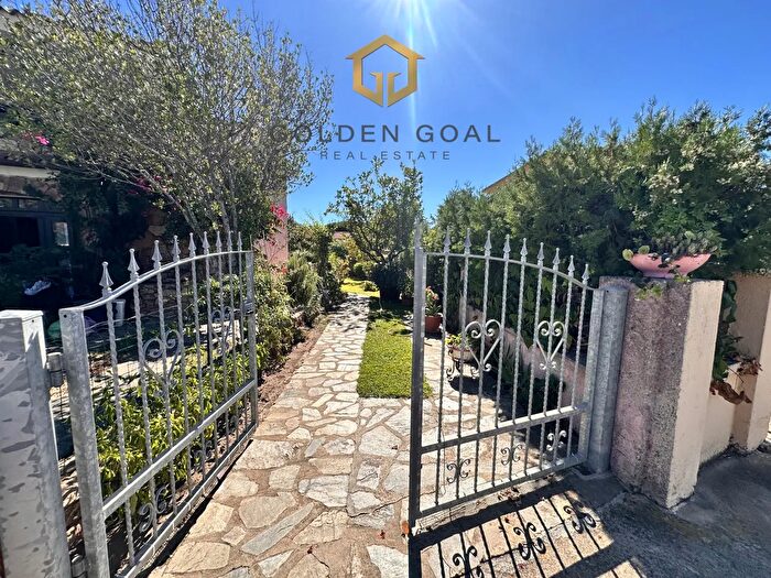 Appartamento trilocale in vendita in Via Bologna, San Teodoro