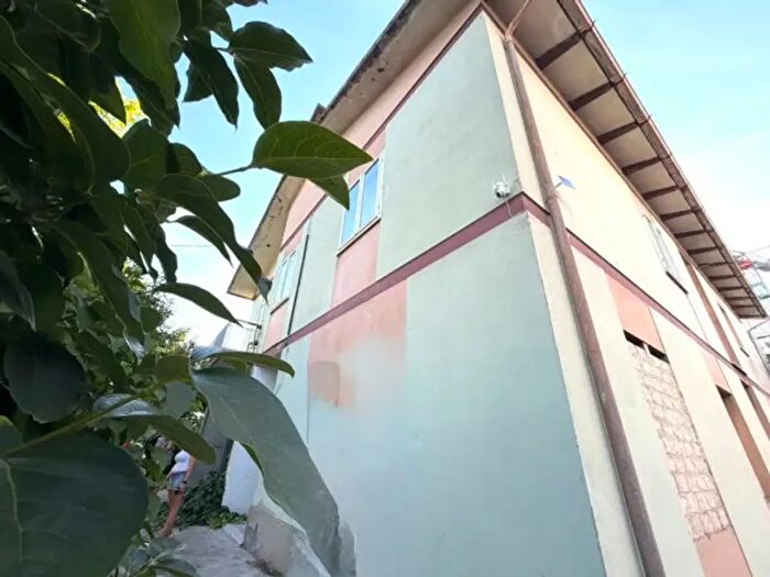 Casa con 6 locali in vendita in Viale San Lorenzo, Riccione