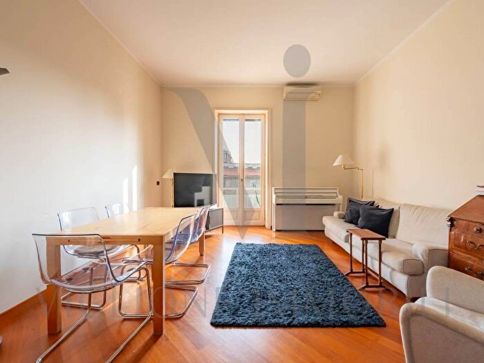 Appartamento con 5 locali in affitto in Quadronno Crocetta, Milano