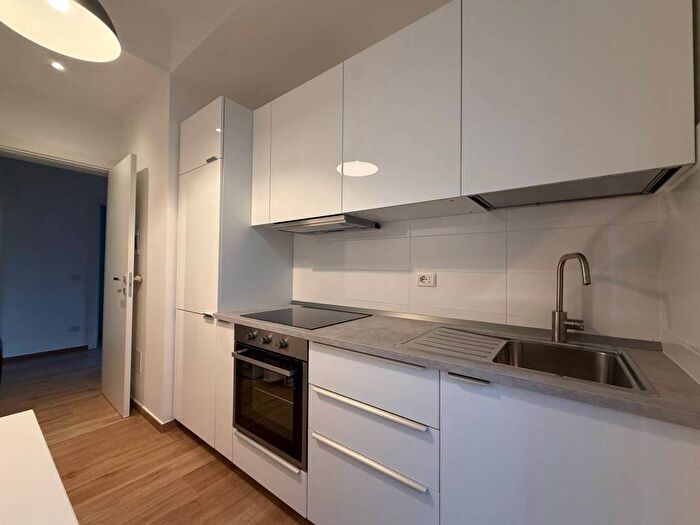 Appartamento trilocale in affitto in Via Ottavio Ricci, Ospedale Volturno, Parma