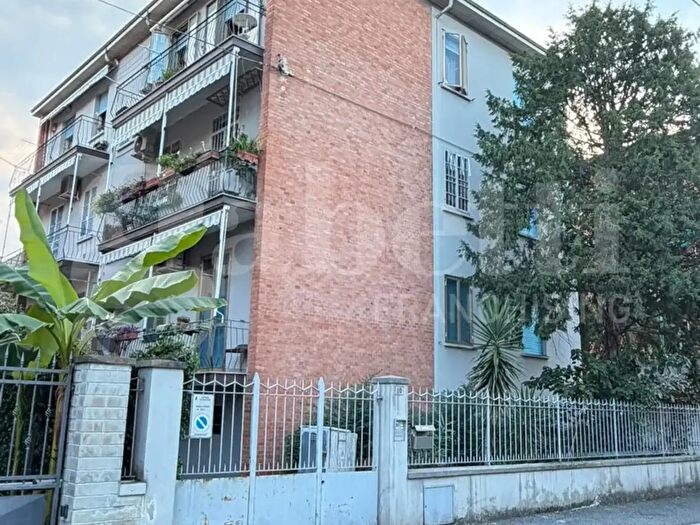 Appartamento trilocale in vendita in Via Fratelli Cervi, Bologna