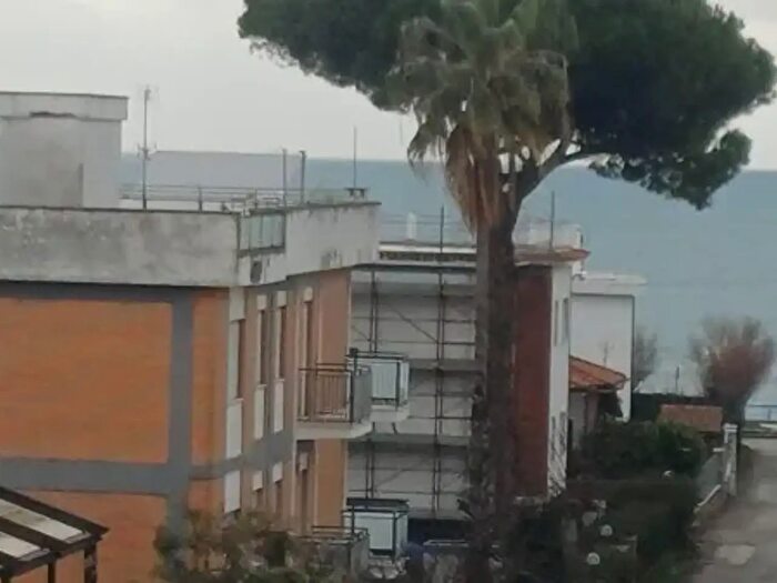 Appartamento con 5 locali in vendita in Terracina