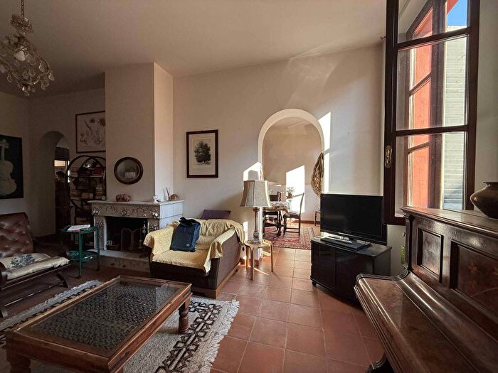 Appartamento bilocale in affitto in Piazza Antonio Fontanesi, Centro Storico, Reggio Emilia