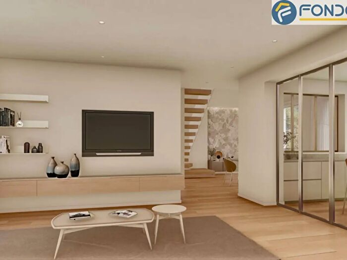 Appartamento quadrilocale in vendita in Via Provinciale, Forte Dei Marmi