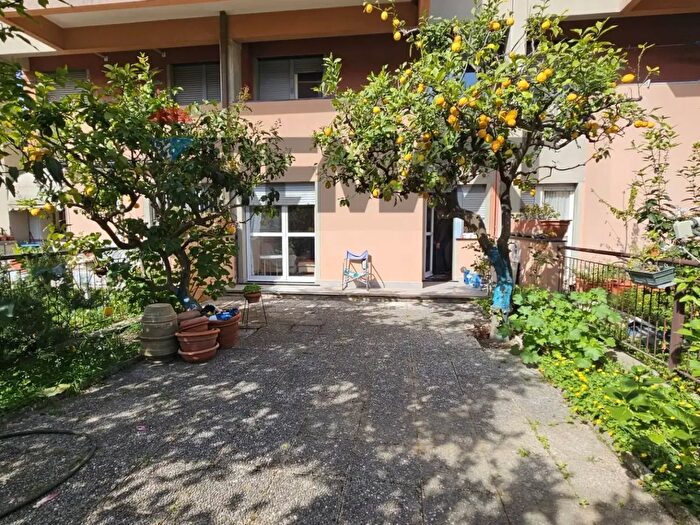 Appartamento con 6 locali in vendita in Via Sara, Sestri Levante