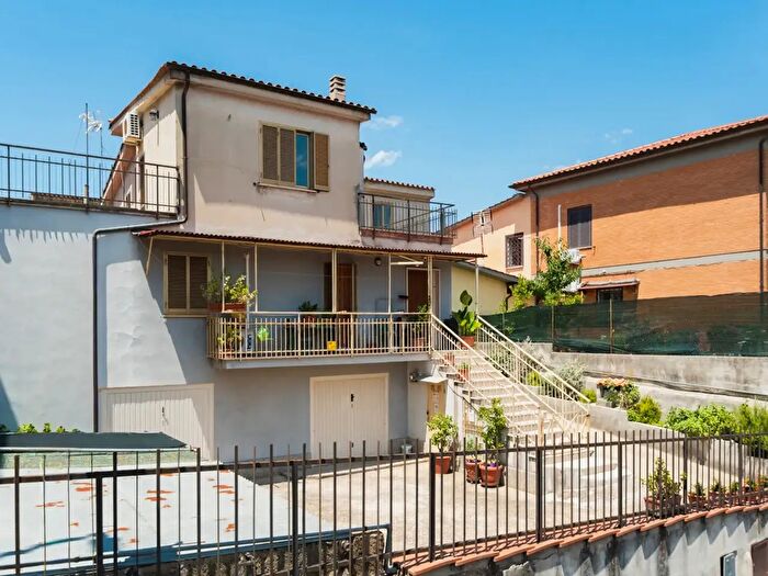 Appartamento bilocale in vendita in Via della Villa, Formello