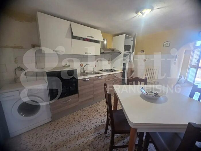 Appartamento quadrilocale in vendita in Via Altofonte, Palermo