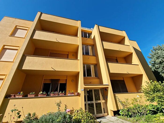 Appartamento con 7 locali in vendita in Via San Egidio, Avigliano Umbro