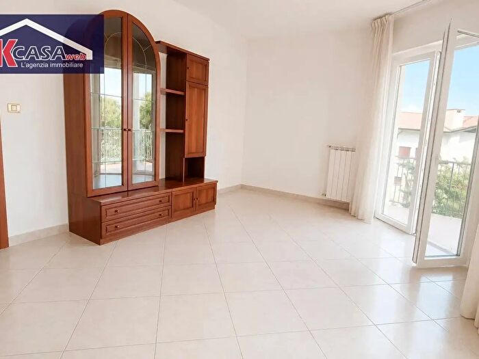 Appartamento quadrilocale in vendita in Piazza Dante Alighieri, Staranzano