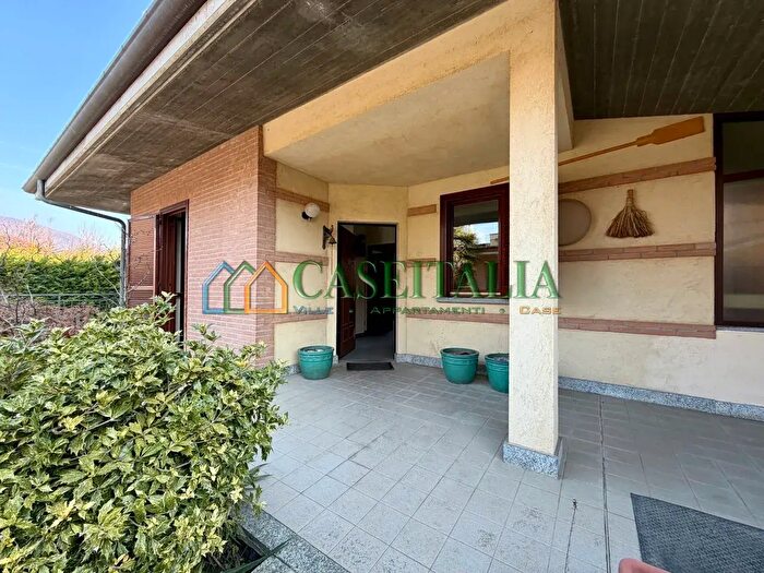 Case in Vendita e in Affitto - 2