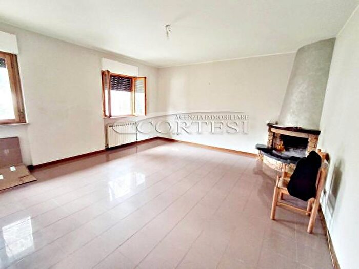 Appartamento quadrilocale in vendita in Strada Civitella Benazzone, Perugia