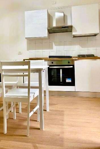 Appartamento bilocale in affitto in Via Ariberto da Intimiano, Centro, Cantù