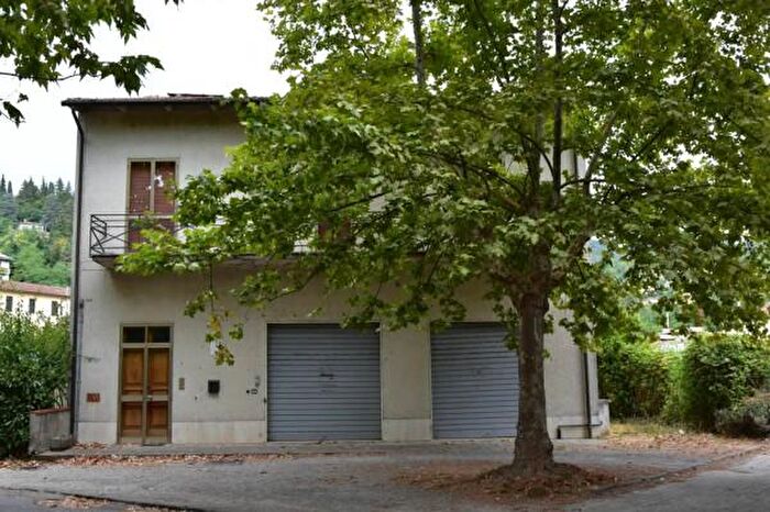 Casa monolocale in vendita in Via della Stazione, Vernio
