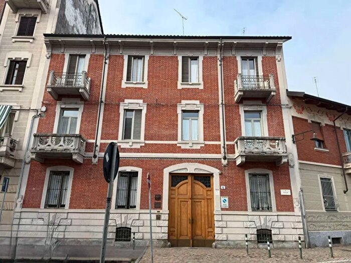 Appartamento quadrilocale in vendita in Via Assisi, Torino