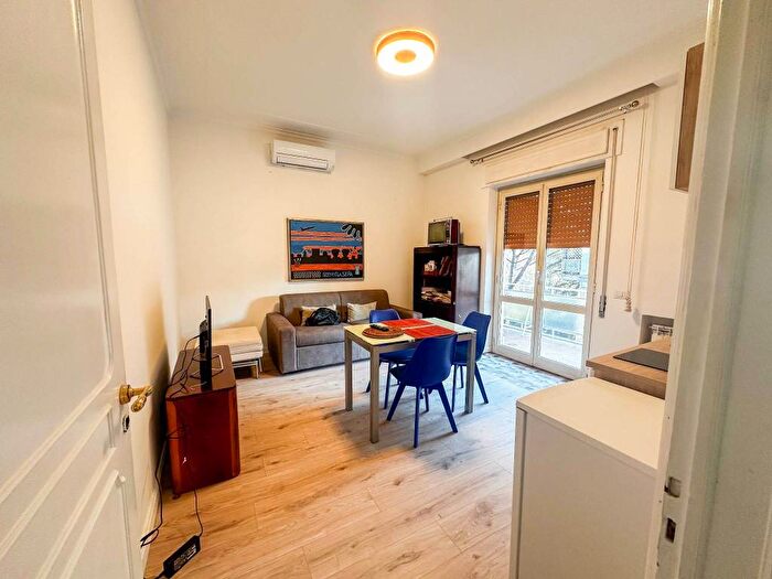 Appartamento bilocale in affitto in Via Canzone del Piave, Cecchignola Giuliano Dalmata, Roma