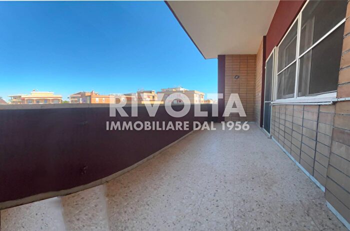 Appartamento trilocale in vendita in Via Carlo Margottini, Fiumicino