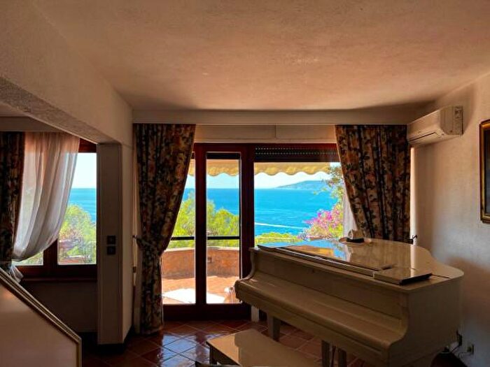 Casa con 6 locali in affitto in Località Calamoresca, Monte Argentario