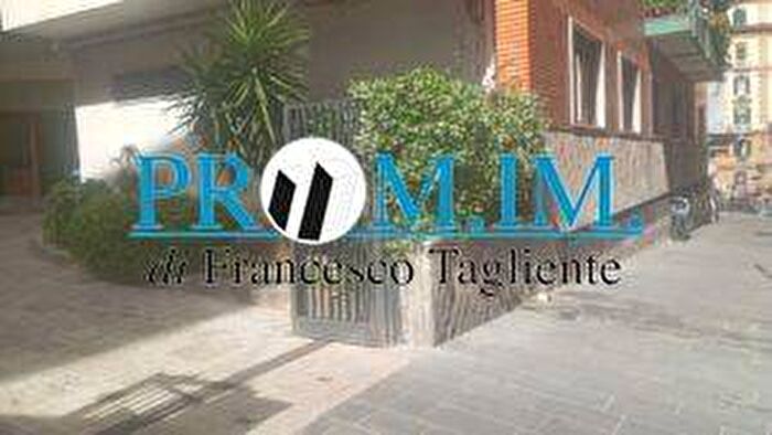 Appartamento trilocale in affitto in Via del Parco Regina Margherita, Piazza Amedeo Parco Margherita, Napoli