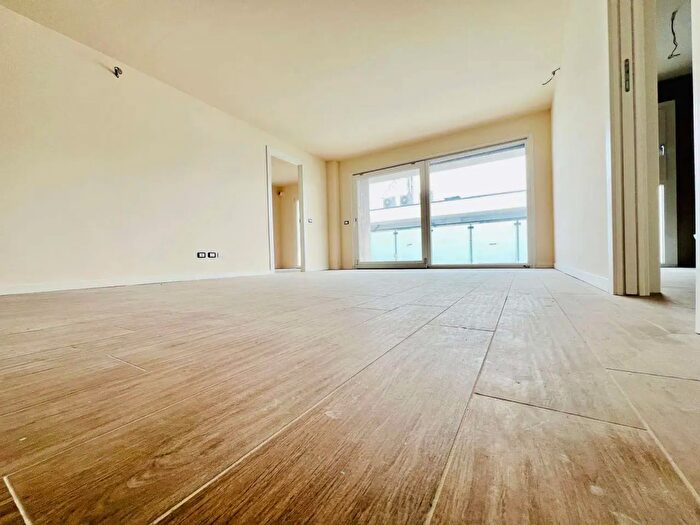 Appartamento trilocale in vendita in Rho