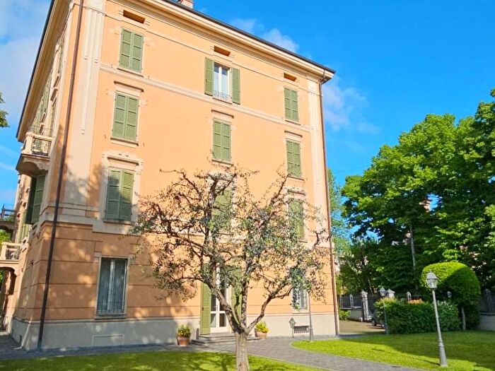 Appartamento trilocale in affitto in Borgo Padre Onorio Rosi, Centro Storico, Parma