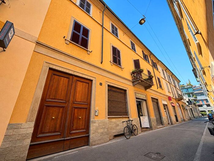 Appartamento bilocale in affitto in Via Arnolfo di Cambio, Paolo Sarpi, Milano