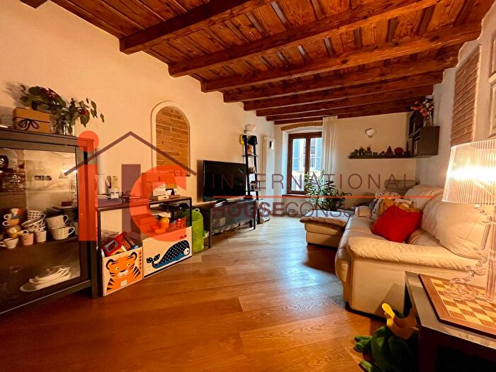 Appartamento trilocale in affitto in Via SantAlessandro, Centro, Bergamo