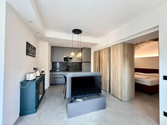 Appartamento bilocale in vendita in Via Tre Terre, Pianello Del Lario