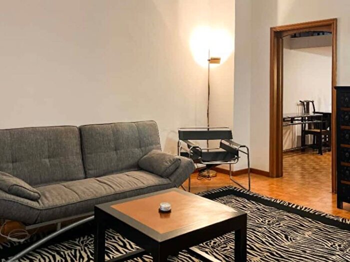 Appartamento bilocale in affitto in Via Cappuccini, Palestro, Milano