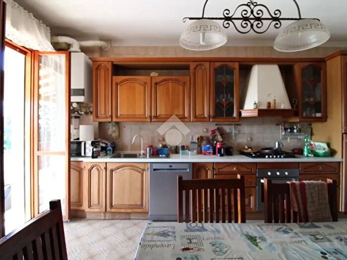 Appartamento con 5 locali in vendita in Via Badia, Longiano