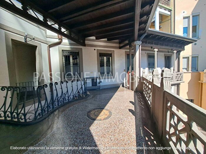 Case in Vendita e in Affitto - 3