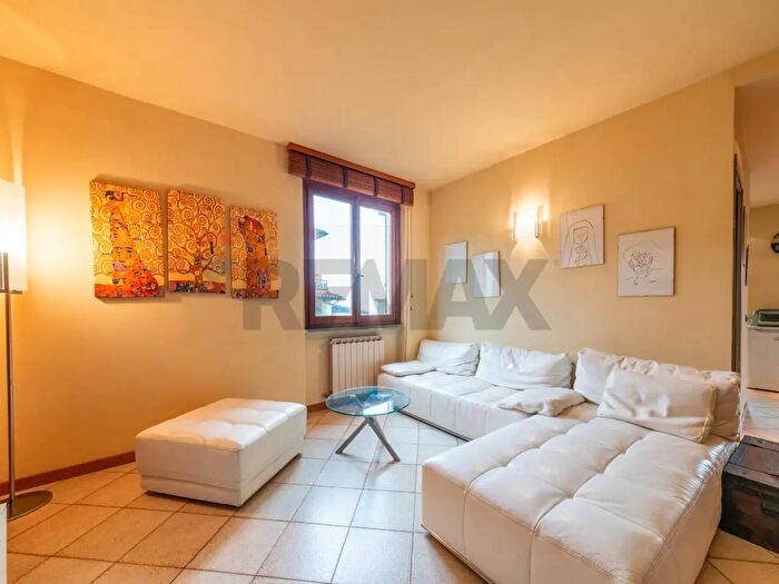 Appartamento con 5 locali in vendita in Via Raffaello Sanzio a, Loro Ciuffenna