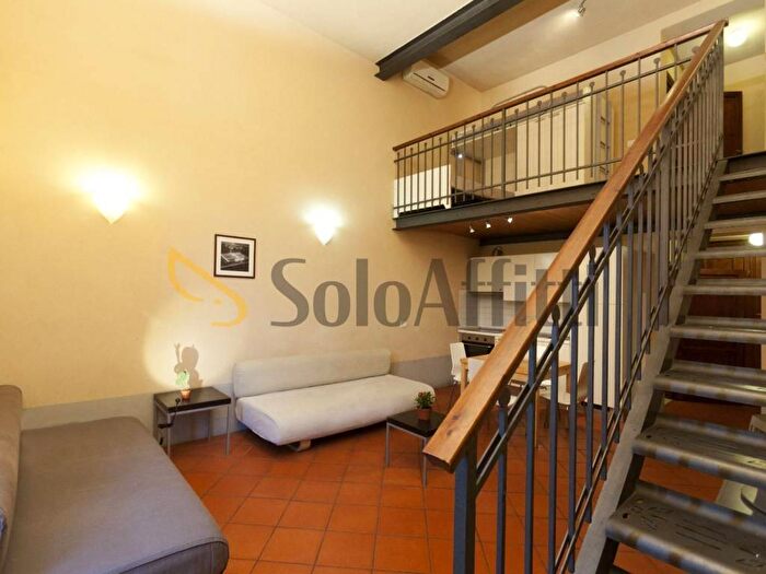 Appartamento trilocale in affitto in Piazza del Mercato Nuovo, Prato