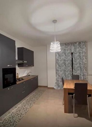 Appartamento quadrilocale in affitto in Via Vincenzo Fondacaro, Catanzaro