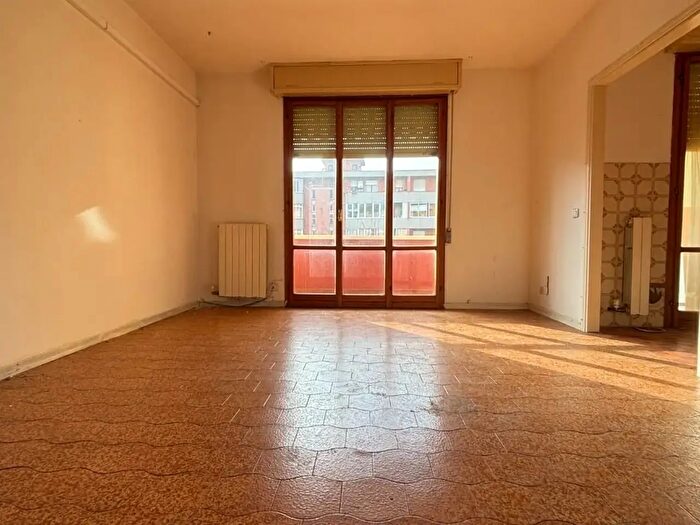 Appartamento con 5 locali in vendita in Cascina