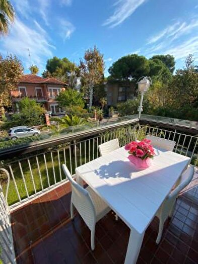 Appartamento con 5 locali in affitto in Viale Guglielmo Oberdan, Riccione