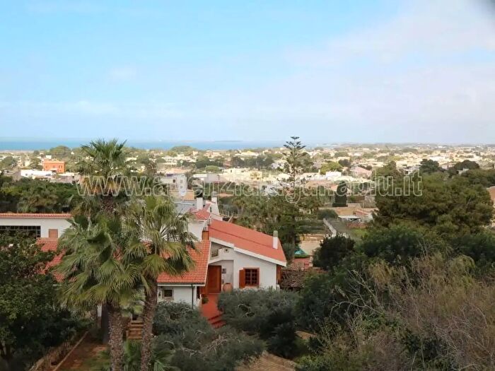Casa con 8 locali in vendita in Contrada Santa Venera, Marsala