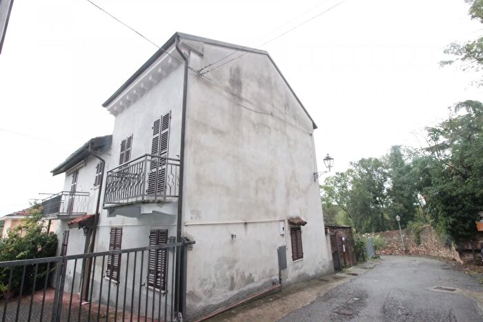 Casa con 5 locali in vendita in Via Gozani di San Giorgio, San Giorgio Monferrato