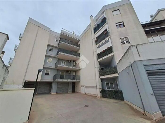 Appartamento trilocale in vendita in Via Rutigliano, Casamassima