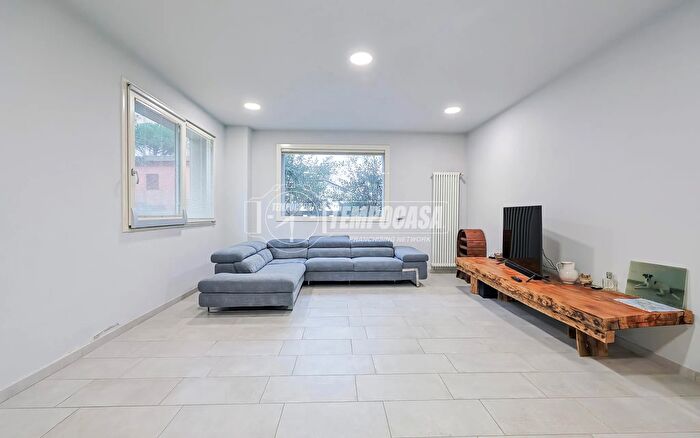 Casa con 5 locali in vendita in Via Crociarone, Cervia