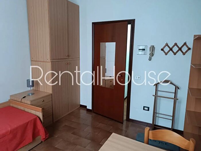 Appartamento monolocale in affitto in Via Vallazze, Milano