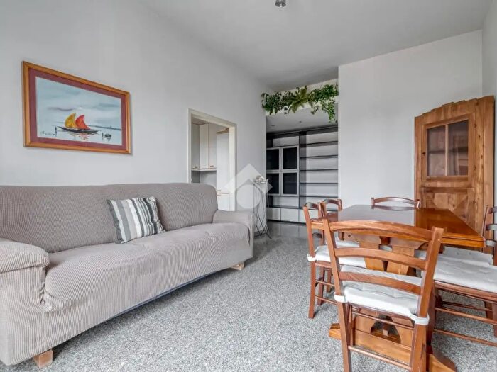 Appartamento trilocale in vendita in Via Luigi Tukory, Bologna