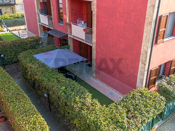 Appartamento trilocale in vendita in Salvador Allende, Torrile