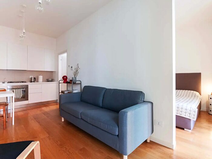 Appartamento monolocale in affitto in Piazzale Bacone a, Milano