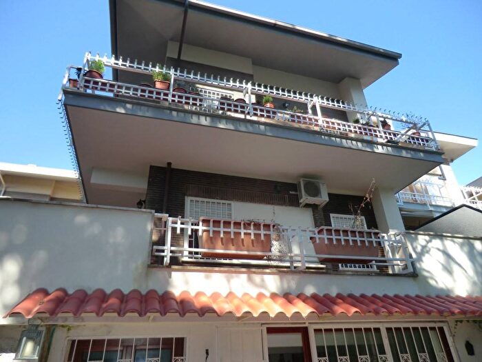 Casa quadrilocale in affitto in Via Cosimo Morelli, Mezzocammino, Roma