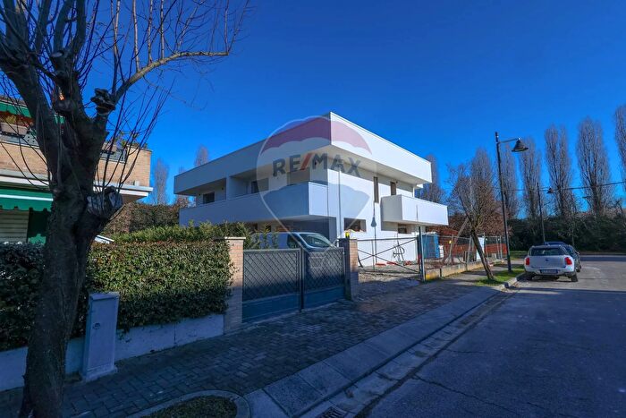 Appartamento quadrilocale in vendita in Via Collodi Snc, Saccolongo