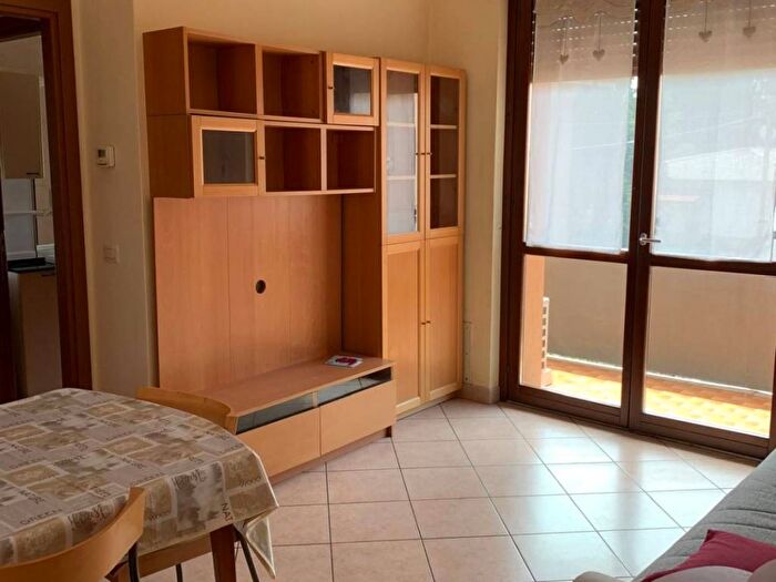 Appartamento trilocale in affitto in Via Cascina Carolina, Centro, Biassono