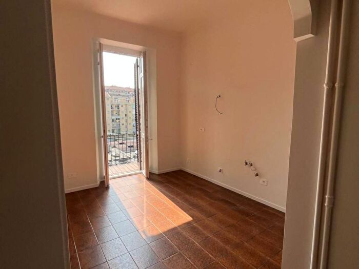 Appartamento quadrilocale in affitto in Via Nizza, Nizza Millefonti, Torino