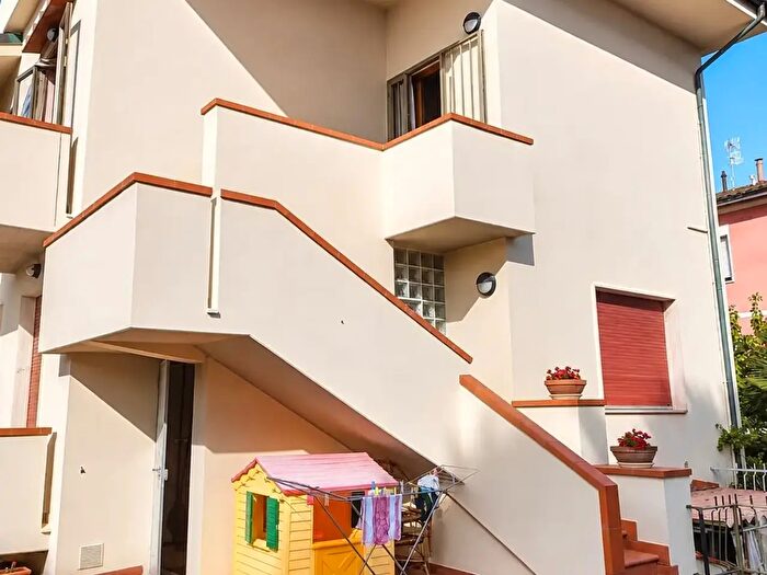 Casa con 6 locali in vendita in Rosignano Marittimo