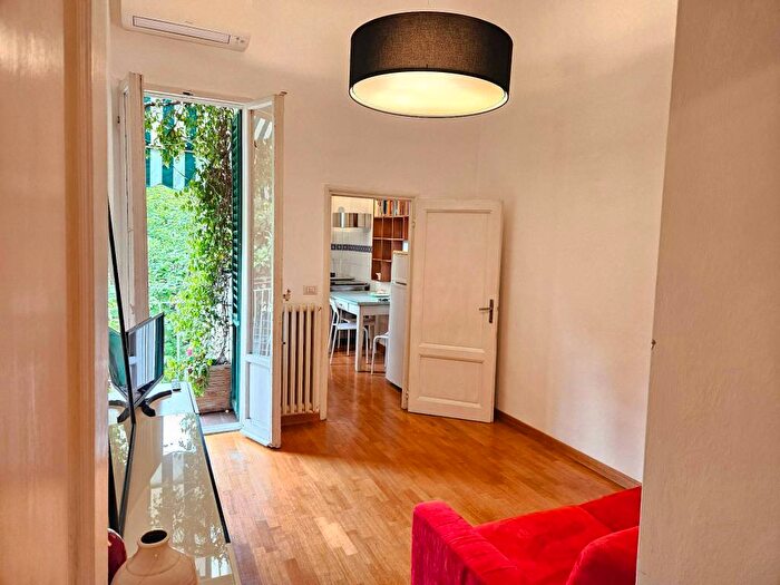 Appartamento trilocale in affitto in Via Antonio Pacinotti, Campo di Marte, Firenze